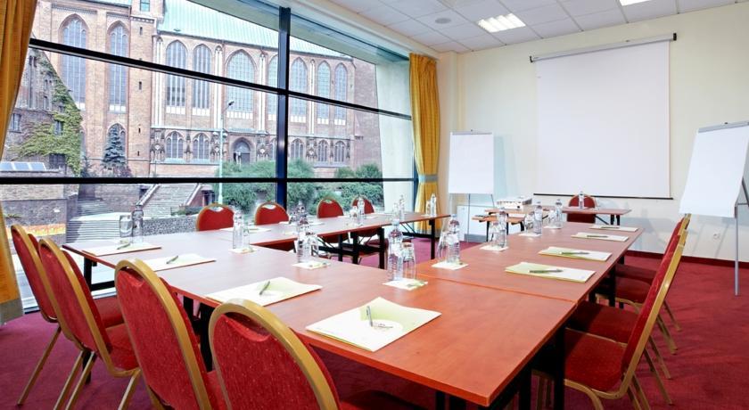 Campanile Hotel Szczecin Buitenkant foto