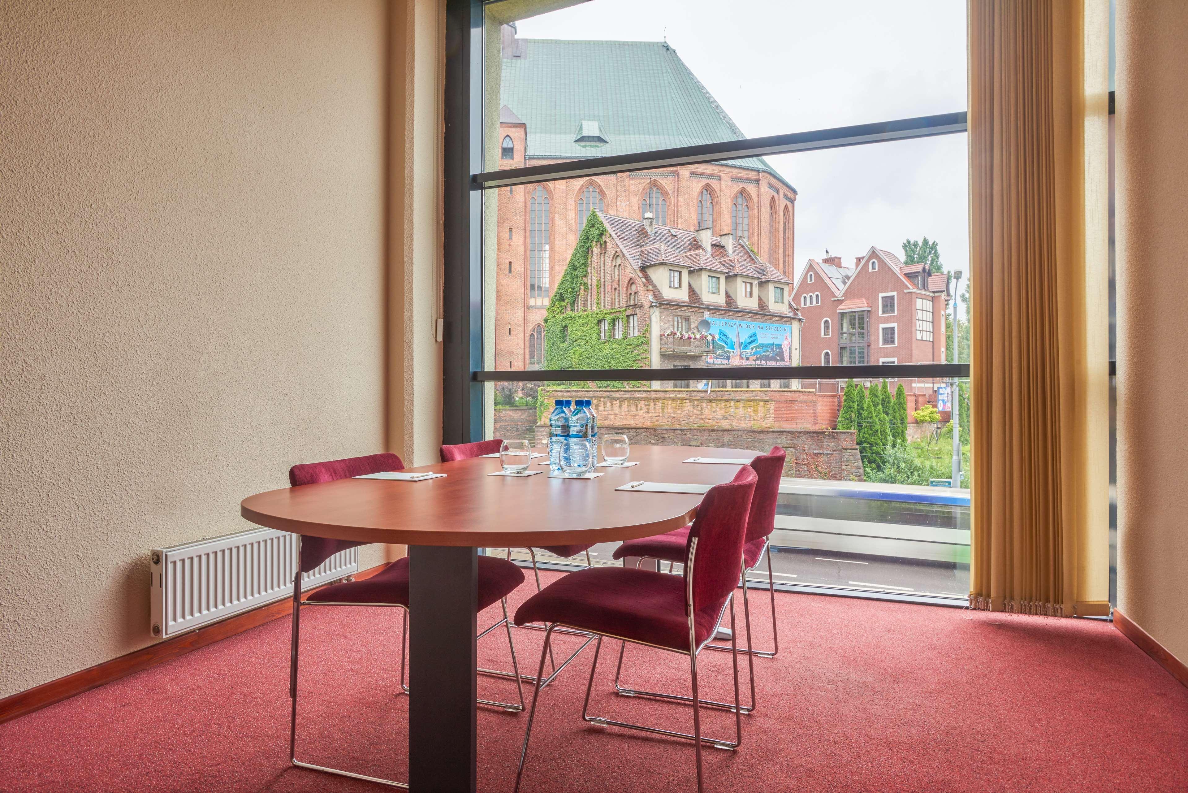 Campanile Hotel Szczecin Buitenkant foto